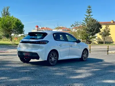 Peugeot 208 2021 - 10980 EUR, 80000 km - 80000km - foto 13 de 44