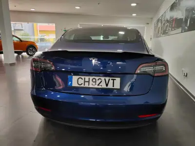 Tesla Model 3 2021 - 25990 EUR, 100000 km - AUTO.MOTO.pt - 100000km - foto 20 de 46