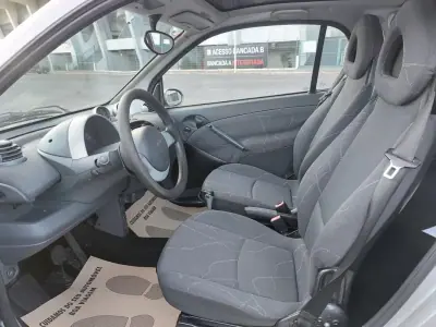 Smart Fortwo Cabrio 2004 - 3490 EUR, 248752 km - AUTO.MOTO.pt - 248752km - foto 11 de 20