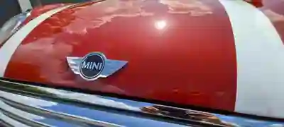 MINI Cooper 2017 - 12690 EUR, 90958 km - AUTO.MOTO.pt - 90958km - foto 12 de 12