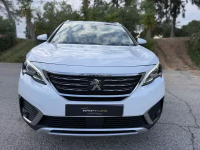 Peugeot 5008 2018 - 13999 EUR, 200000 km - AUTO.MOTO.pt - 200000km - foto 2 de 14
