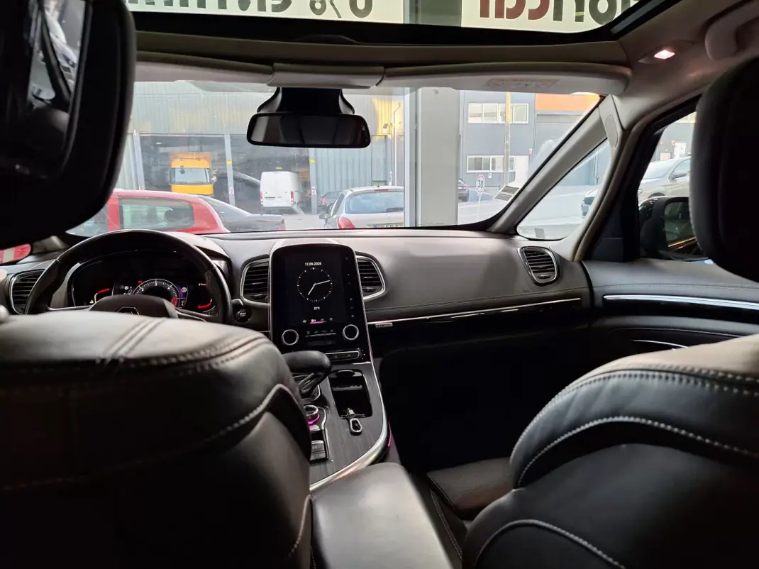 Renault Espace 2015 - 12490 EUR, 253000 km - 253000km - foto 13 de 28