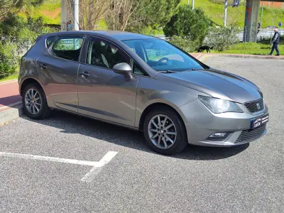 SEAT Ibiza 2015 - 8480 EUR, 179000 km - AUTO.MOTO.pt - 179000km - foto 5 de 36