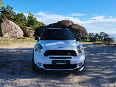 MINI Countryman 2013 - 15990 EUR, 153500 km - foto 4 de 12
