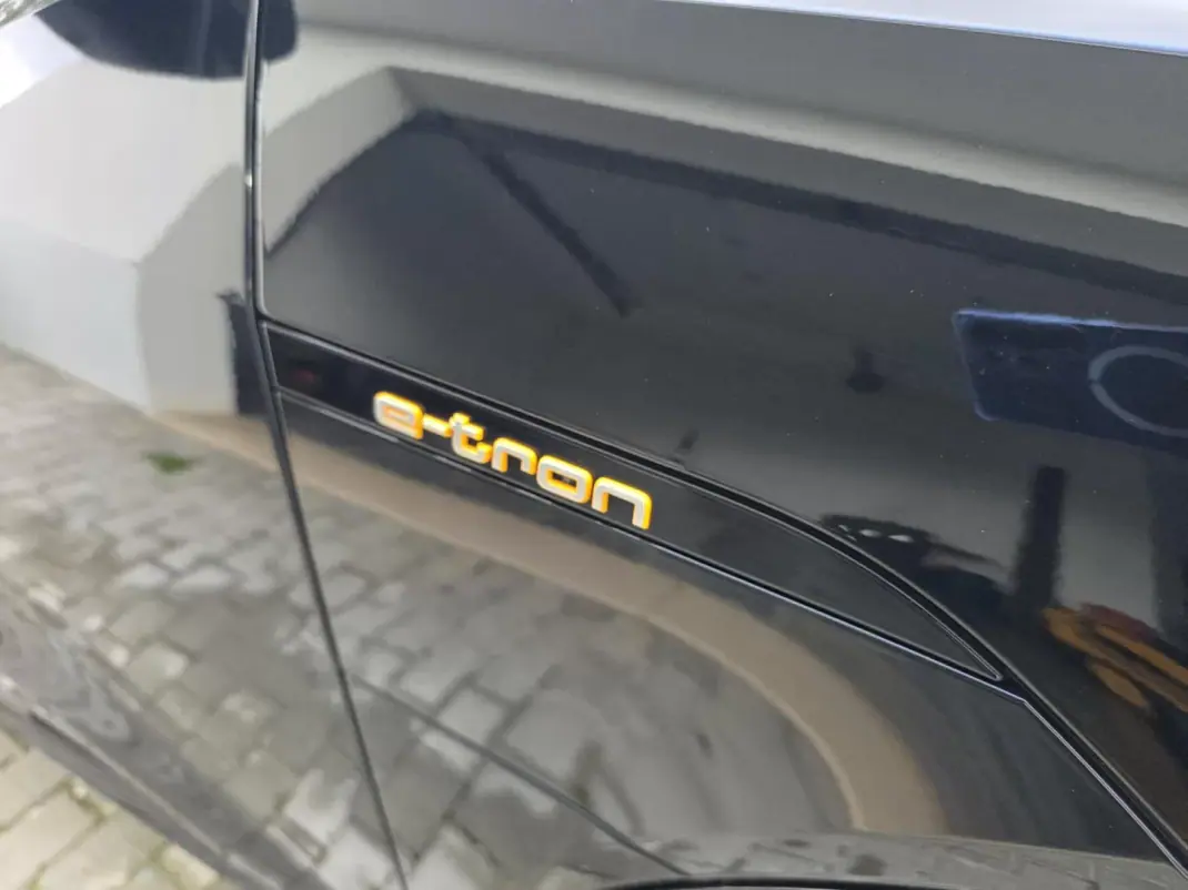Audi e-tron 2022 - 31750 EUR, 115000 km - AUTO.MOTO.pt - 115000km - foto 72 de 73