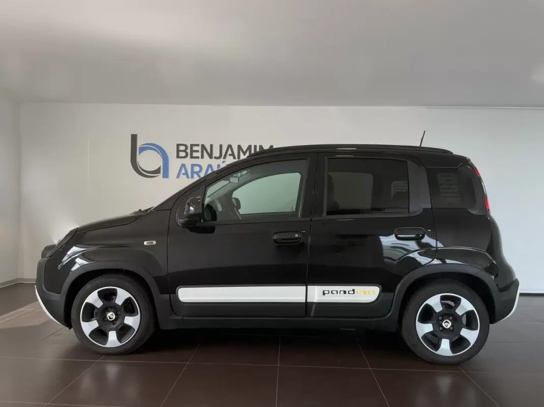 Fiat Panda 2025 - 17750 EUR, 14799 km - AUTO.MOTO.pt - 14799km - foto 3 de 13