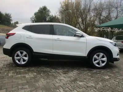 Nissan Qashqai 2018 - 15990 EUR, 170000 km - 170000km - foto 7 de 26
