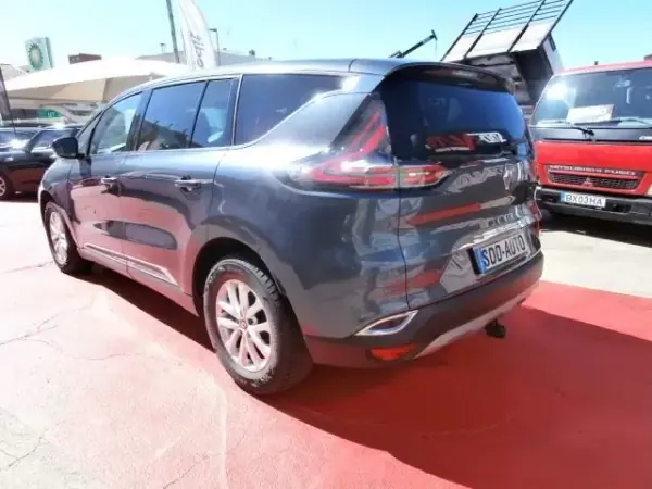 Renault Espace 2018 - 22600 EUR, 151275 km - AUTO.MOTO.pt - 151275km - foto 7 de 34