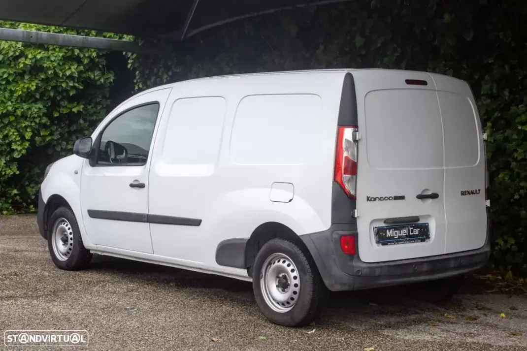 Renault Kangoo 1.5 DCi Maxi 2020 - 11900 EUR, 126000 km - AUTO.MOTO.pt - 126000km - foto 11 de 12