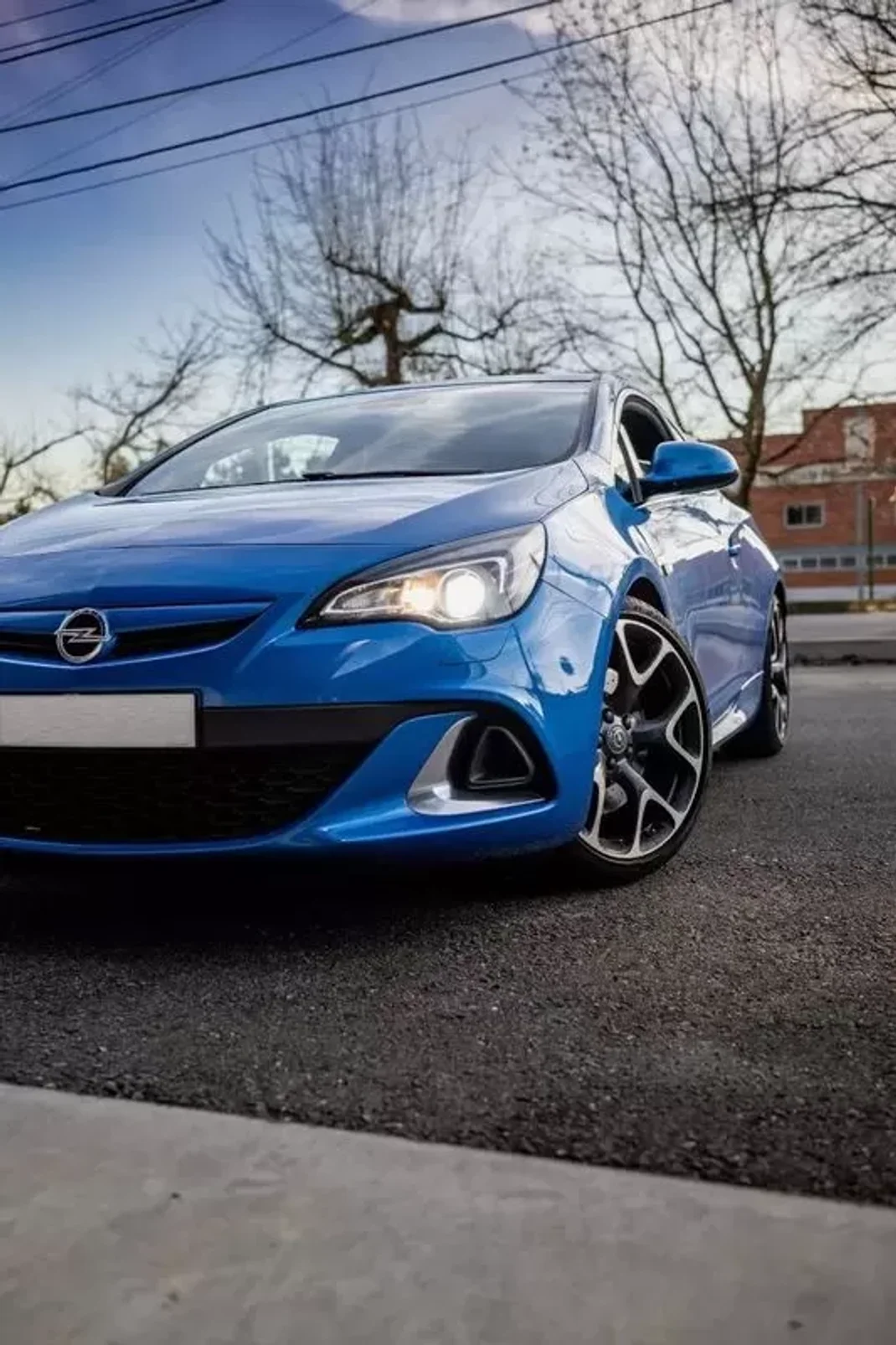 Opel Astra GTC 2013 - 23500 EUR, 109000 km - AUTO.MOTO.pt - 109000km - foto 16 de 47