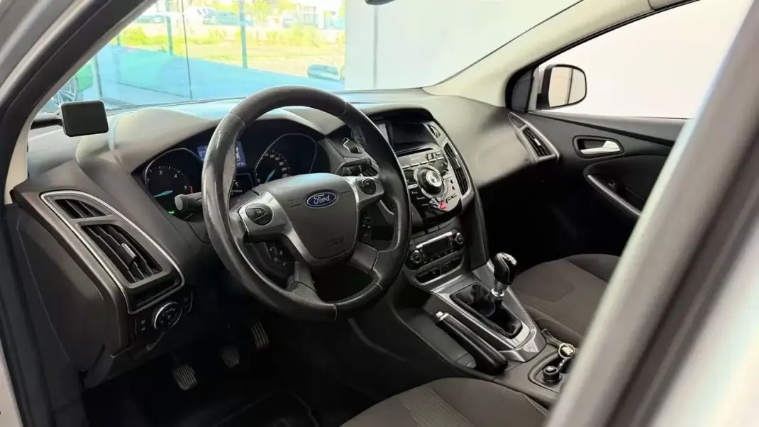 Ford Focus C-Max 2012 - 5900 EUR, 255027 km - 255027km - foto 14 de 25