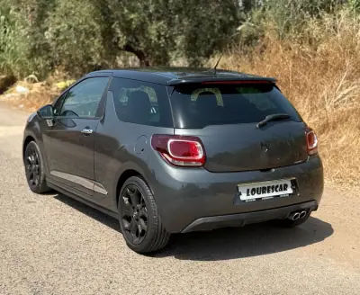 Citroën DS3 2013 - 9995 EUR, 137790 km - AUTO.MOTO.pt - 137790km - foto 22 de 43