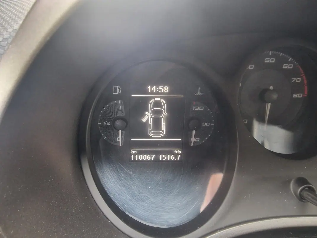 SEAT Leon 2011 - 28500 EUR, 110000 km - 110000km - foto 11 de 12