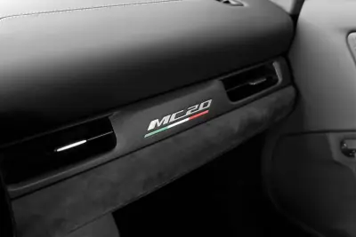 Maserati MC20 2022 - 245000 EUR, 14928 km - AUTO.MOTO.pt - 14928km - foto 26 de 32