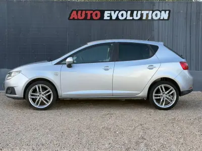 SEAT Ibiza 2009 - 8990 EUR, 135000 km - AUTO.MOTO.pt - 135000km - foto 2 de 15