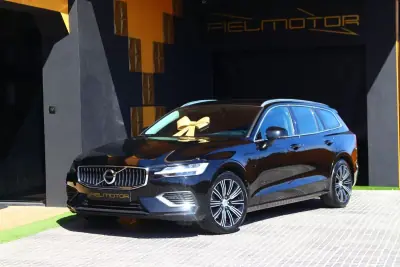 Volvo V60 2020 - 23750 EUR, 138000 km - AUTO.MOTO.pt - 138000km - foto 1 de 16