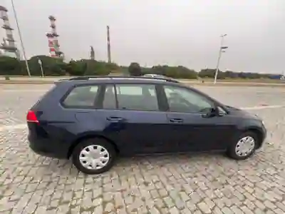 Volkswagen Golf 2015 - 9500 EUR, 186000 km - foto 3 de 15