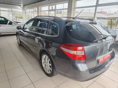 Renault Laguna Break 2009 - 8450 EUR, 105000 km - AUTO.MOTO.pt - 105000km - foto 7 de 35