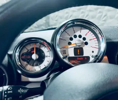 MINI Cooper 2014 - 16990 EUR, 120443 km - AUTO.MOTO.pt - 120443km - foto 47 de 59