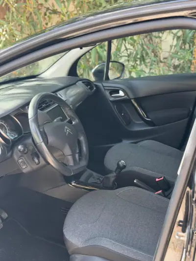 Citroën C3 2016 - 11900 EUR, 102583 km - AUTO.MOTO.pt - 102583km - foto 7 de 10