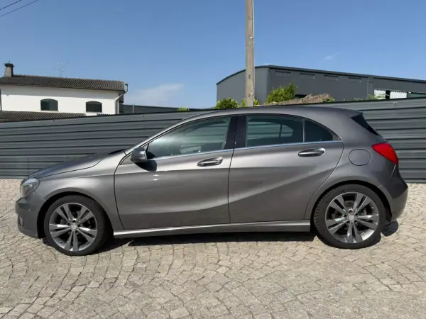 Mercedes-Benz A 180 2014 - 16500 EUR, 149990 km - 149990km - foto 3 de 34