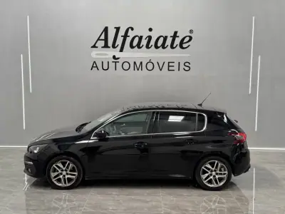 Peugeot 308 2018 - 11890 EUR, 159000 km - AUTO.MOTO.pt - 159000km - foto 7 de 35