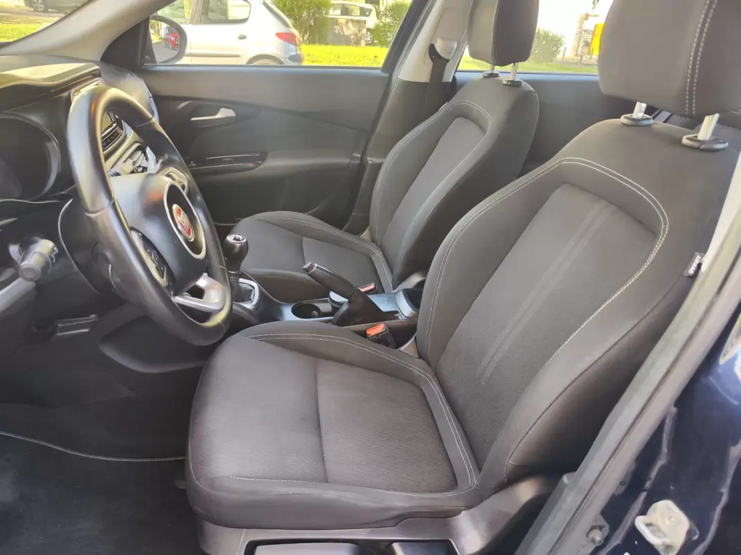 Fiat Tipo 2016 - 8480 EUR, 177150 km - AUTO.MOTO.pt - 177150km - foto 12 de 39