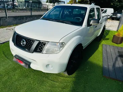 Nissan Navara 2012 - 21500 EUR, 140000 km - AUTO.MOTO.pt - 140000km - foto 6 de 19