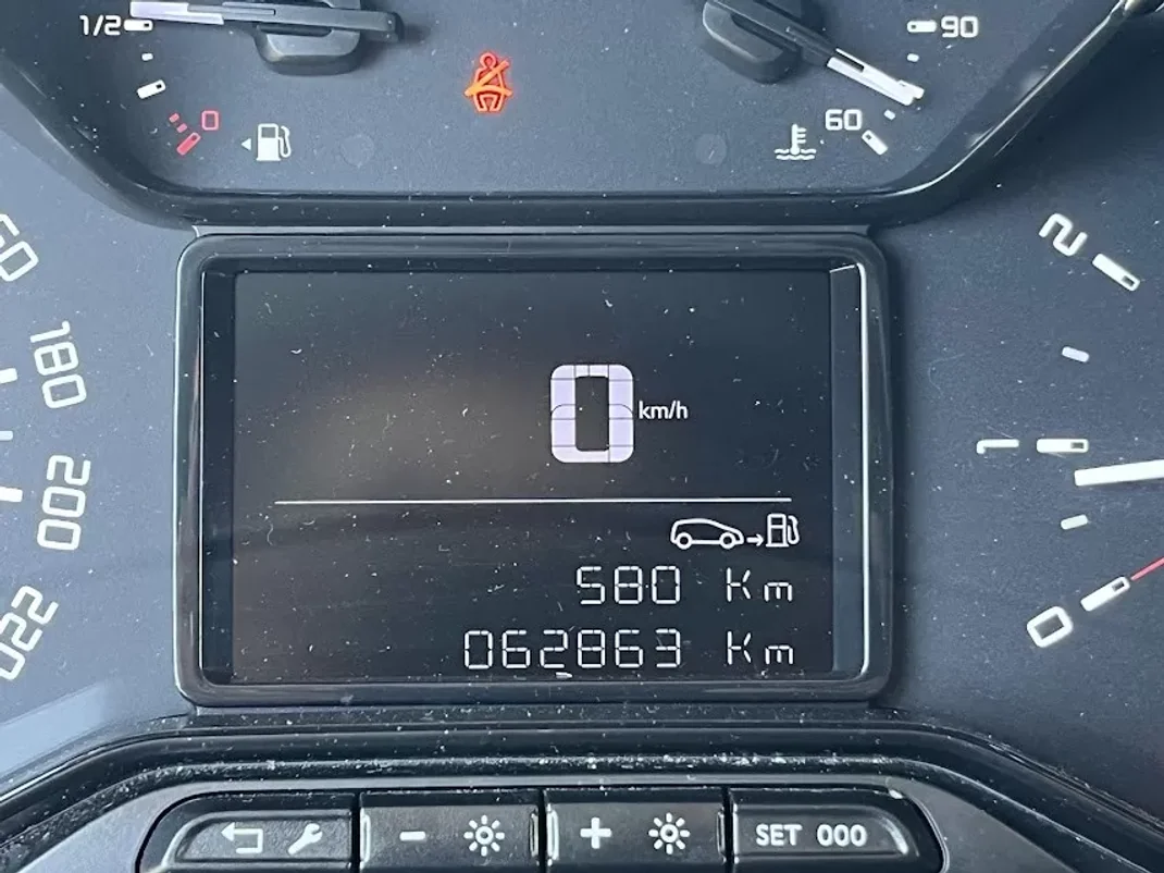 Toyota PROACE CITY 1.5D 100cv EXCLUIVE 2020 - 16450 EUR, 62000 km - AUTO.MOTO.pt - 62000km - foto 13 de 35