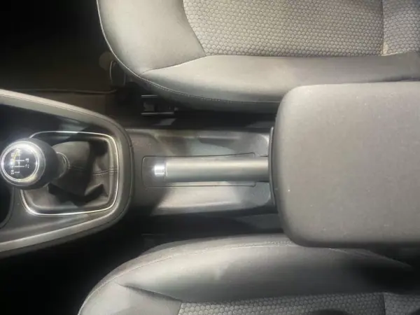 Audi A1 Sportback 2018 - 15750 EUR, 80000 km - AUTO.MOTO.pt - 80000km - foto 46 de 48