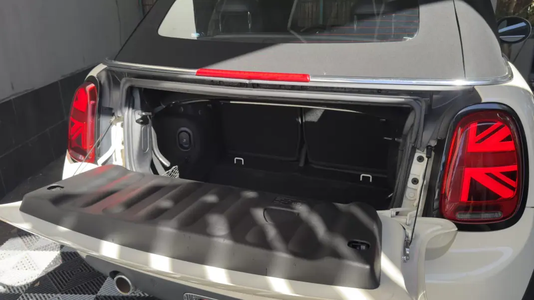 MINI Cooper 2020 - 20900 EUR, 89639 km - 89639km - foto 7 de 13
