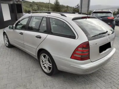 Mercedes-Benz C 220 2002 - 4999 EUR, 340000 km - foto 5 de 27