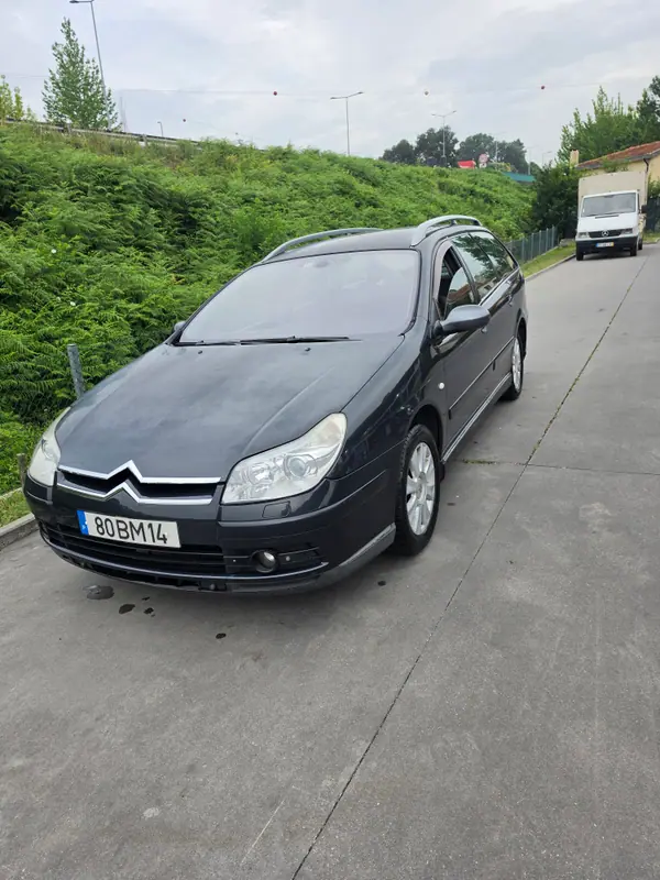 Citroën C5 2006 - 3000 EUR, 323900 km - AUTO.MOTO.pt - 323900km - foto 2 de 6
