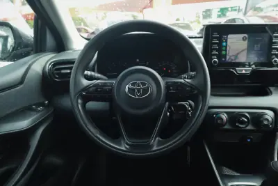 Toyota Yaris 2021 - 16880 EUR, 74620 km - AUTO.MOTO.pt - 74620km - foto 12 de 17