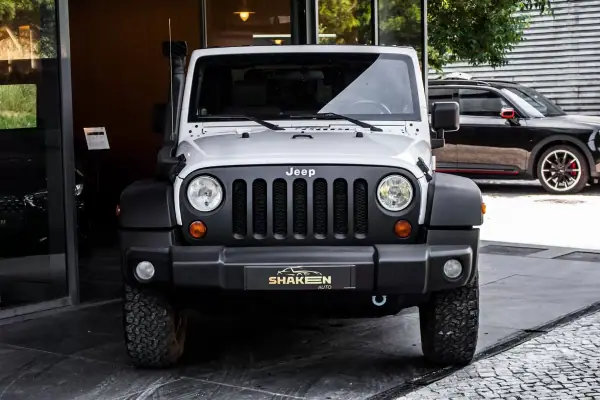 Jeep Wrangler 2008 - 30990 EUR, 142871 km - AUTO.MOTO.pt - 142871km - foto 7 de 29