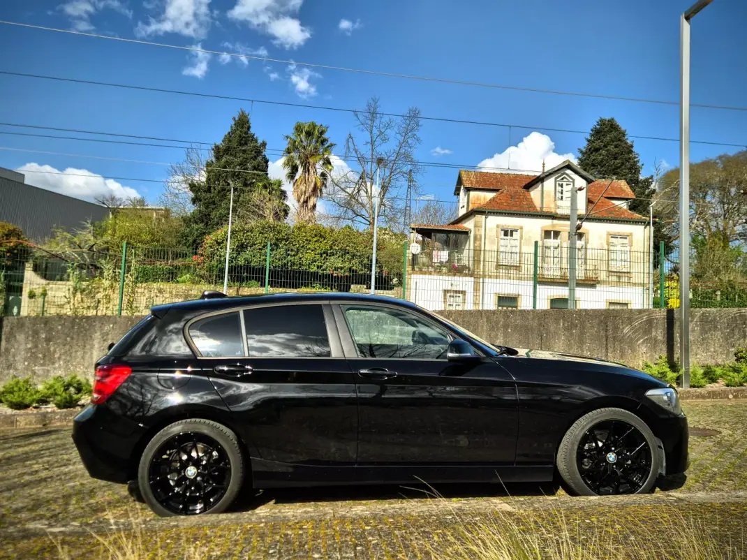 BMW 116 2013 - 11000 EUR, 260000 km - AUTO.MOTO.pt - 260000km - foto 22 de 25