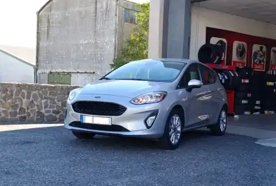 Ford Fiesta 2020 - 13990 EUR, 112785 km - AUTO.MOTO.pt - 112785km - foto 4 de 14