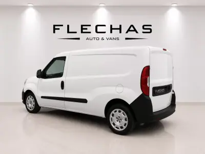 Fiat 2017 - 9500 EUR, 135000 km - AUTO.MOTO.pt - 135000km - foto 2 de 7