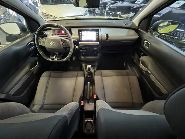 Citroën C4 Cactus 2015 - 8990 EUR, 175000 km - AUTO.MOTO.pt - 175000km - foto 15 de 35
