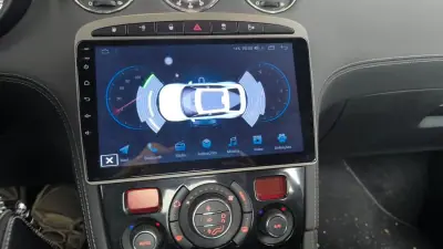 Peugeot RCZ 2011 - 11500 EUR, 126000 km - AUTO.MOTO.pt - 126000km - foto 9 de 14