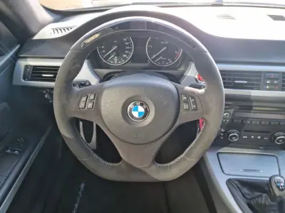 BMW 320 2008 - 16500 EUR, 140000 km - AUTO.MOTO.pt - 140000km - foto 18 de 18