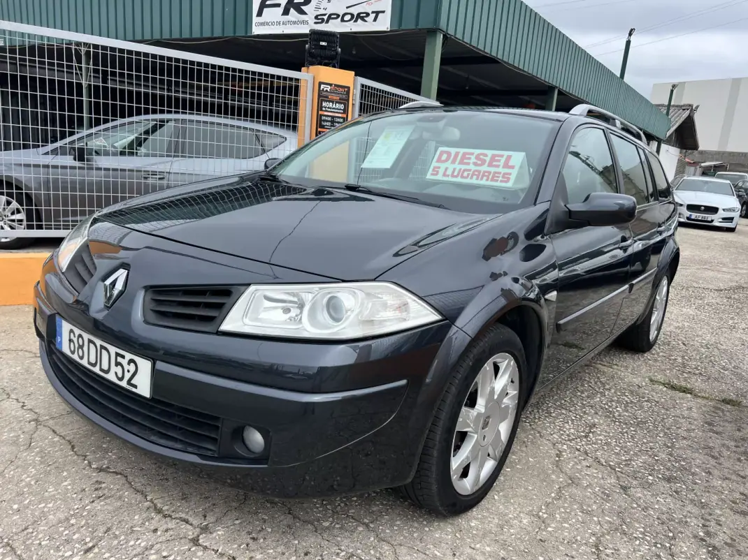 Renault Mégane Break 2007 - 4900 EUR, 141337 km - AUTO.MOTO.pt - 141337km - foto 3 de 19