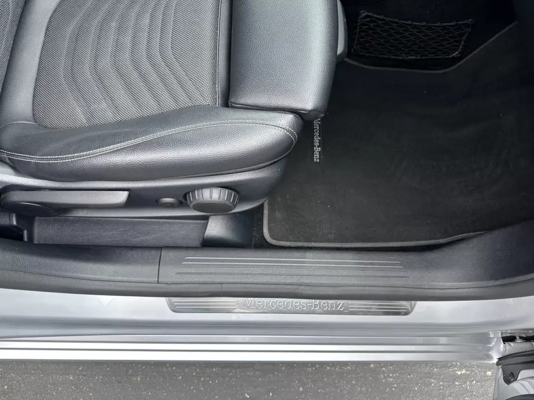 Mercedes-Benz B 180 2019 - 18900 EUR, 160000 km - AUTO.MOTO.pt - 160000km - foto 44 de 47