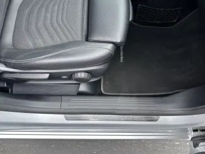 Mercedes-Benz B 180 2019 - 18900 EUR, 160000 km - AUTO.MOTO.pt - 160000km - foto 44 de 47