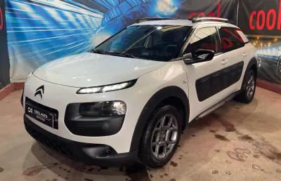 Citroën C4 Cactus 2017 - 10750 EUR, 58000 km - AUTO.MOTO.pt - 58000km - foto 9 de 37