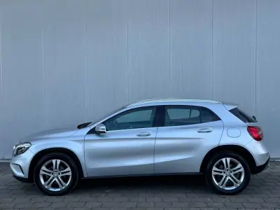 Mercedes-Benz GLA 180 2016 - 19950 EUR, 80000 km - AUTO.MOTO.pt - 80000km - foto 5 de 26