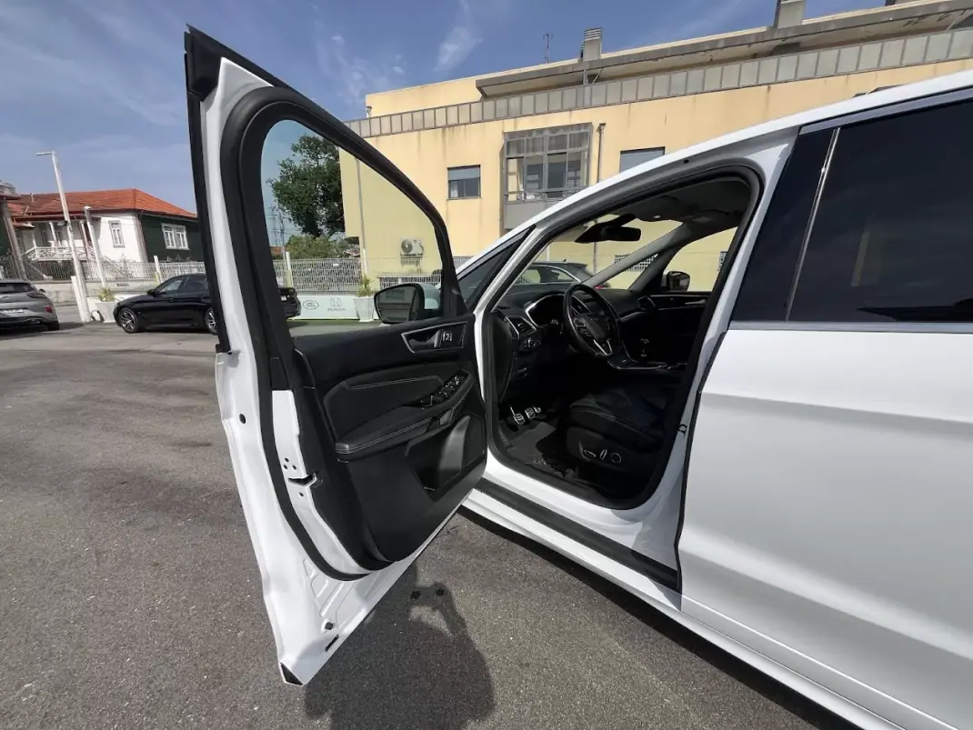 Ford S-Max 2016 - 27250 EUR, 140000 km - AUTO.MOTO.pt - 140000km - foto 40 de 80