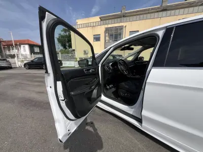 Ford S-Max 2016 - 27250 EUR, 140000 km - AUTO.MOTO.pt - 140000km - foto 40 de 80