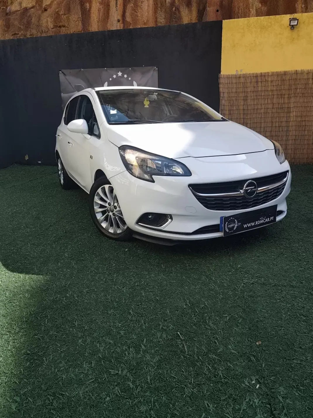 Opel Corsa 2015 - 7990 EUR, 189000 km - AUTO.MOTO.pt - 189000km - foto 1 de 15