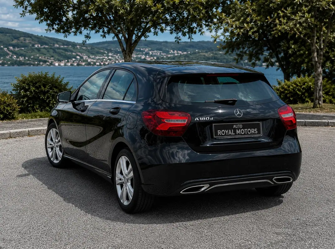 Mercedes-Benz A 180 2016 - 16750 EUR, 160000 km - 160000km - foto 4 de 9